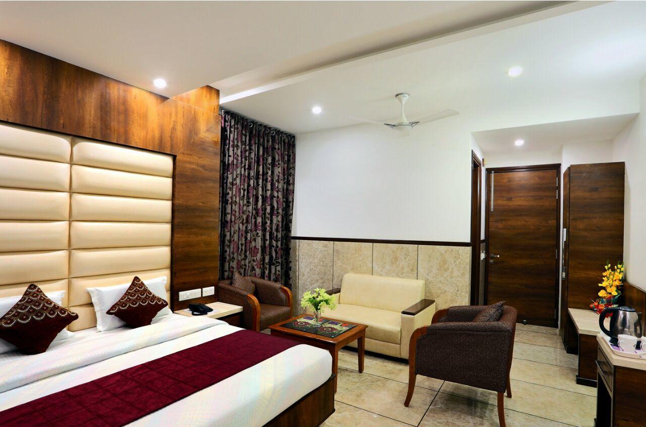 Hotel The Grand Inn Джамму Экстерьер фото